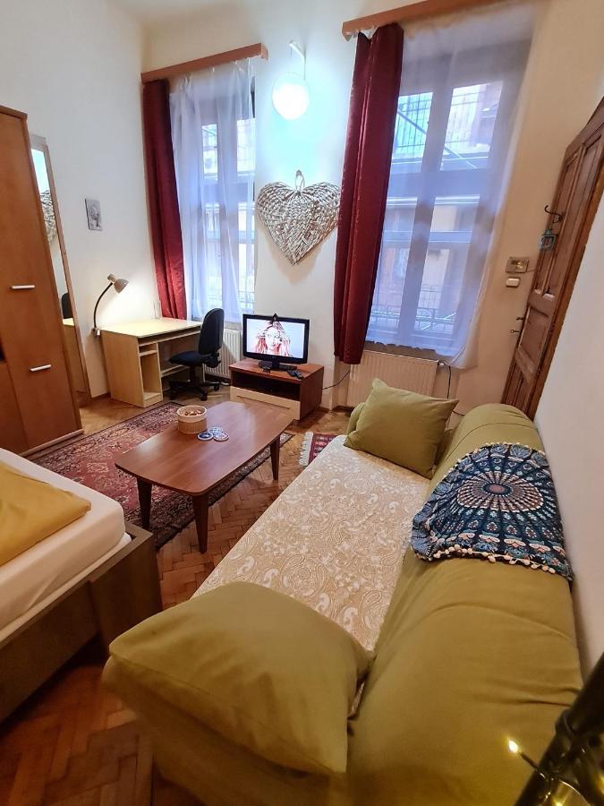 Weiner Downtown Lejlighed Budapest Eksteriør billede
